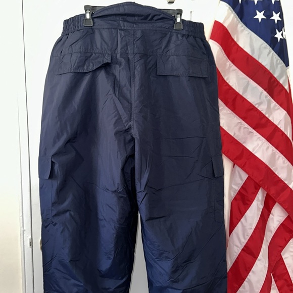 Snow Pants - Picture 3 of 9